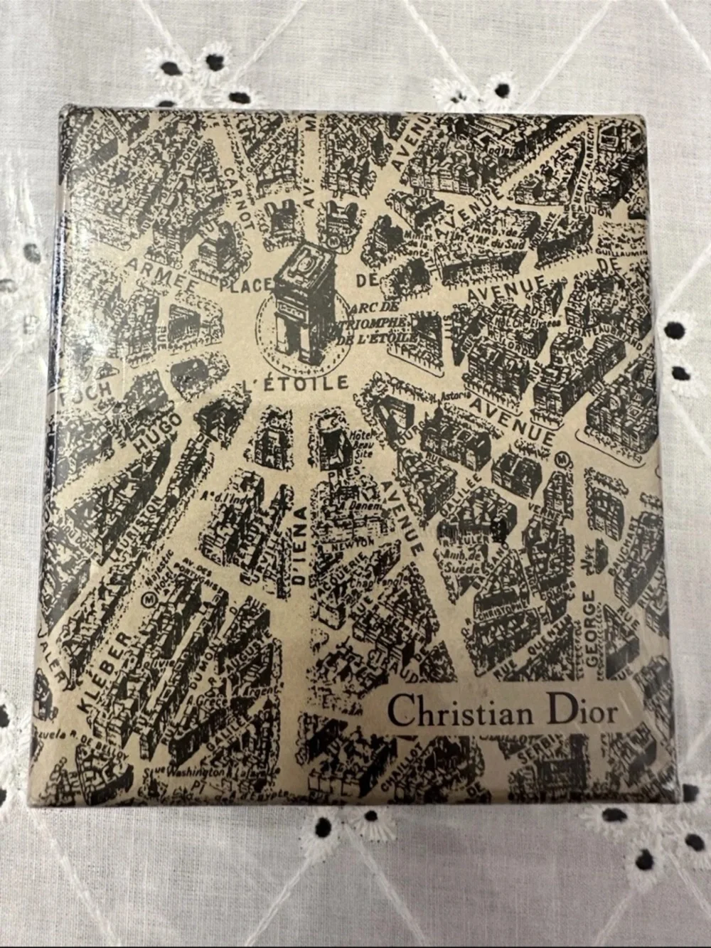 Dior Heart-Shaped Brass Padlock with Key and Original Box. GwP - Picture 3 of 3